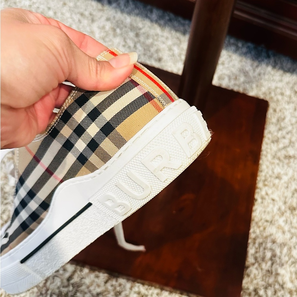 Burberry Men's Vintage Check Low-Top Sneakers - Picture 8 of 11